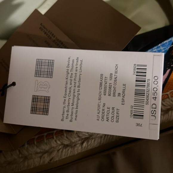 Burberry flat loafers wore 1 time - Picture 4 of 4